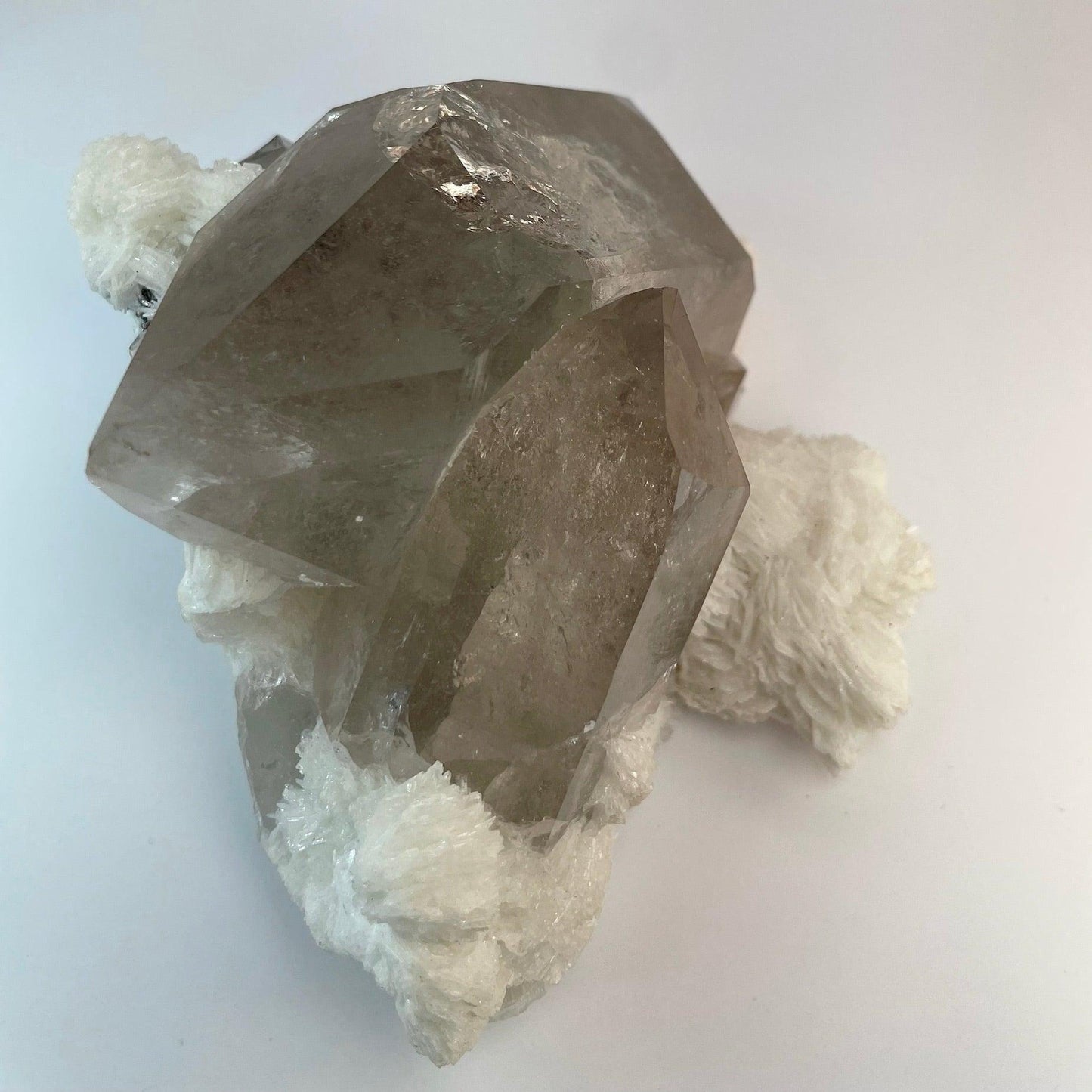 Smoky Quartz Albaite