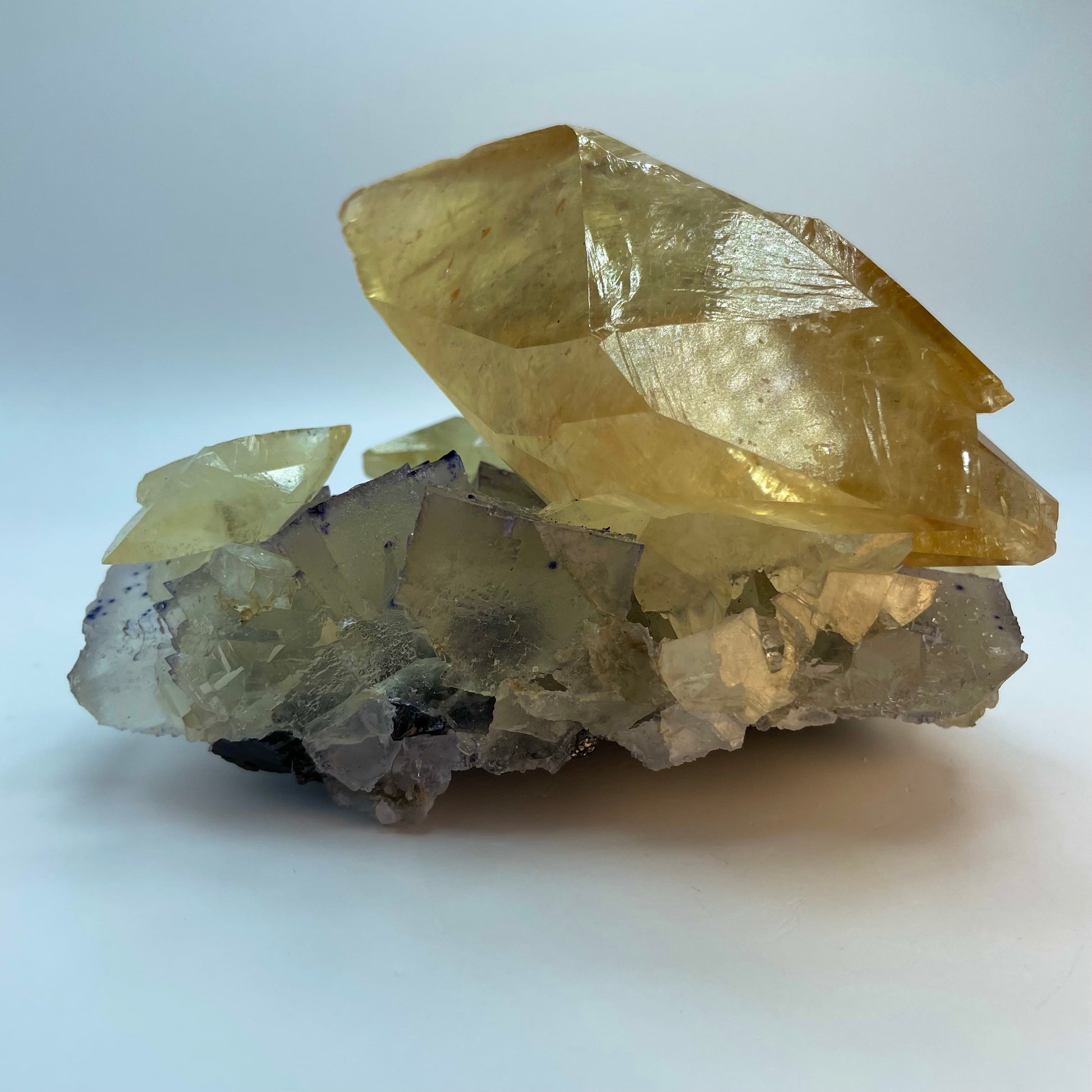 Yellow Calcite on Fluorite and Sphalerite