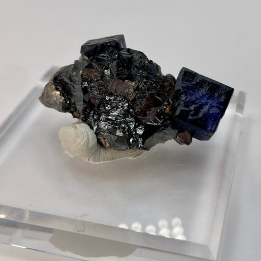 Aquamarine Muscovite