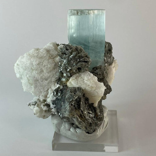 Aquamarine Muscovite Albaite