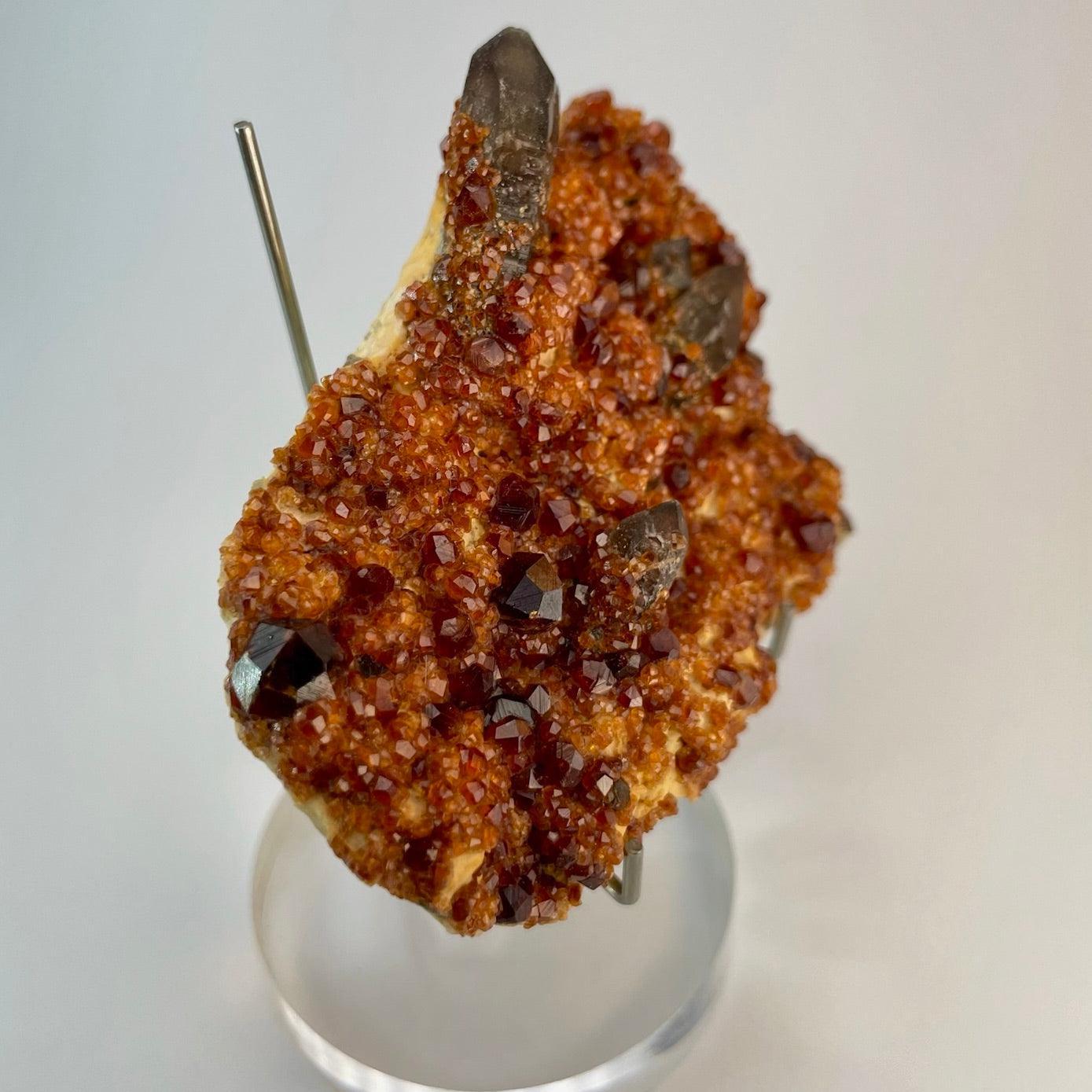 Feldspar Smoky Quartz Tongbei