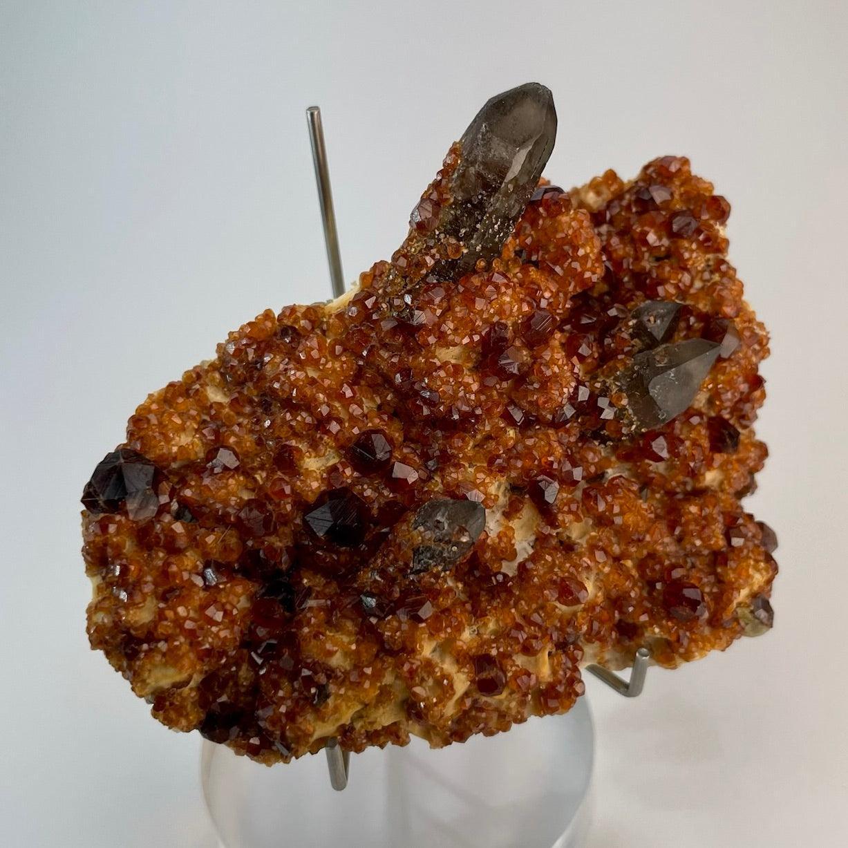 Feldspar Smoky Quartz Tongbei