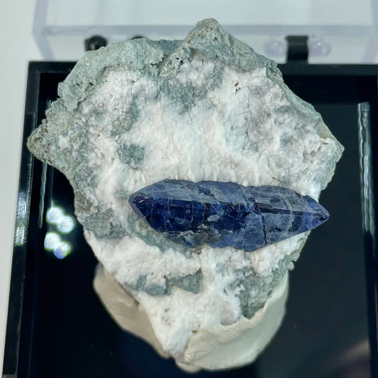 Faden Quartz Pakistan