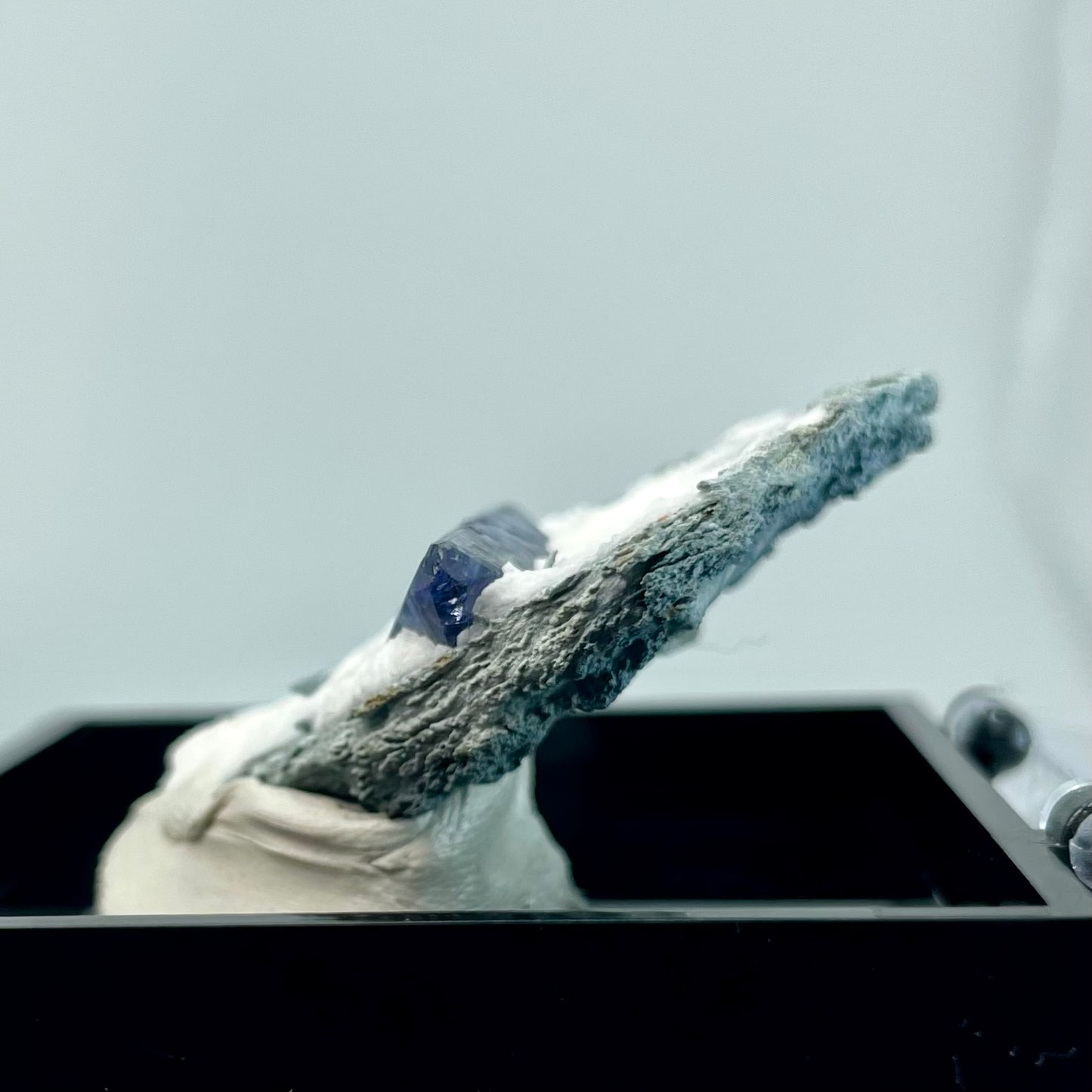 Faden Quartz Pakistan