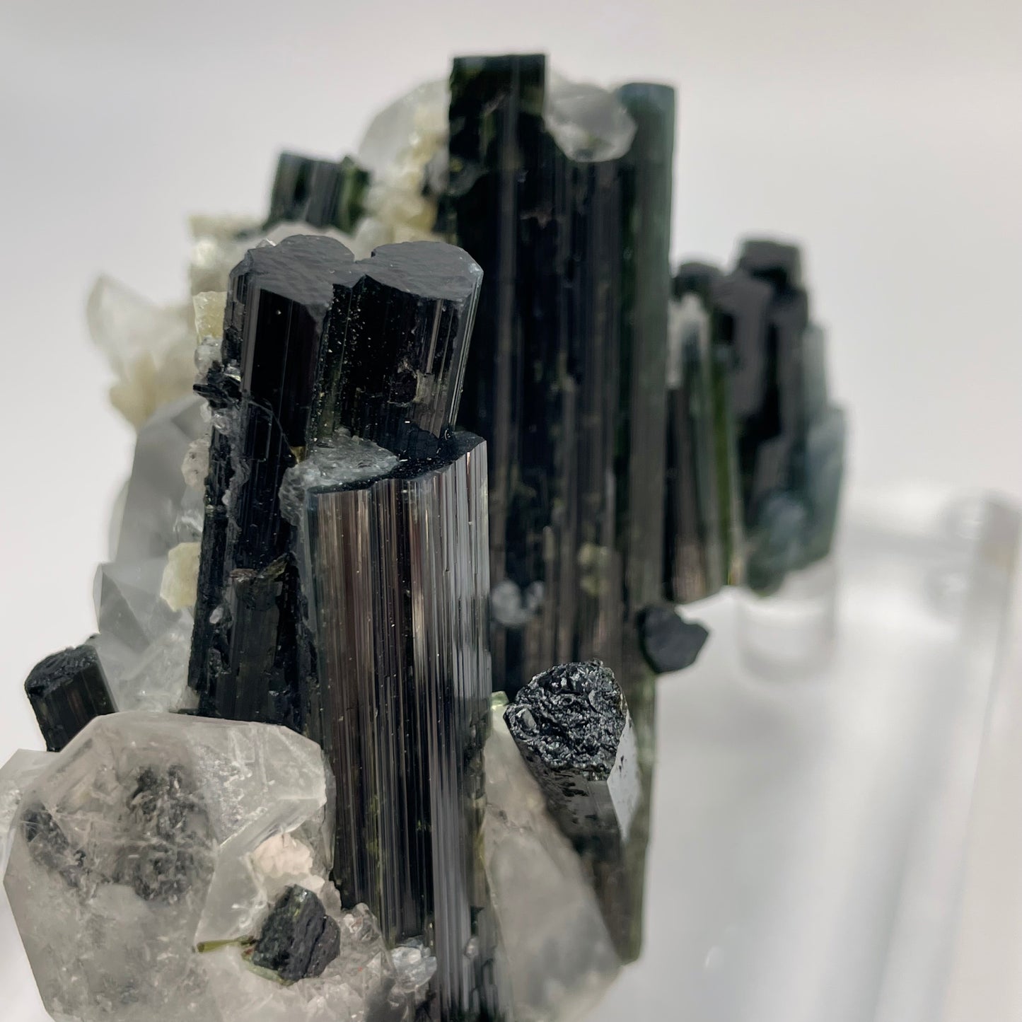 Elbaite Goshenite